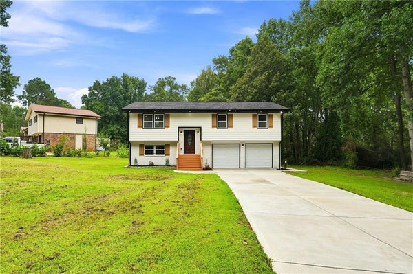 5827 CHRISTOPHER LN, LITHONIA, GA 30058 - Image abbefc021bab212093ab1924433c8e3a/4236979445