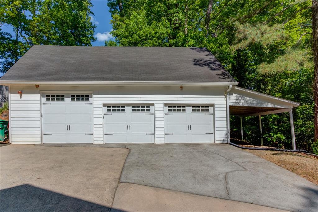 1051 Riverside Road