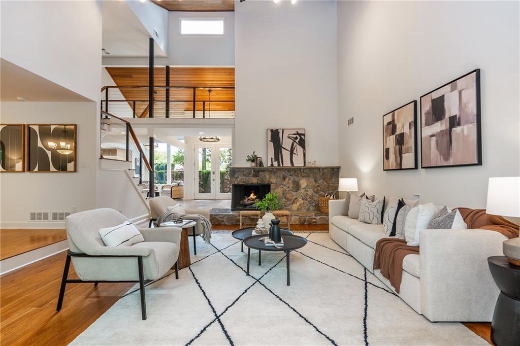 884 Oakhaven Drive