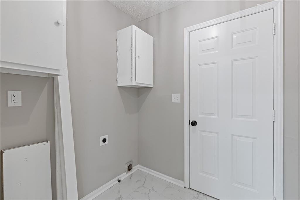 1111 Pin Oak Drive, Tucker, Georgia image 12