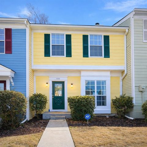 Townhouse For Sale - 603 Wedgewood Way<br/> Fulton County, Atlanta, GA 30350
