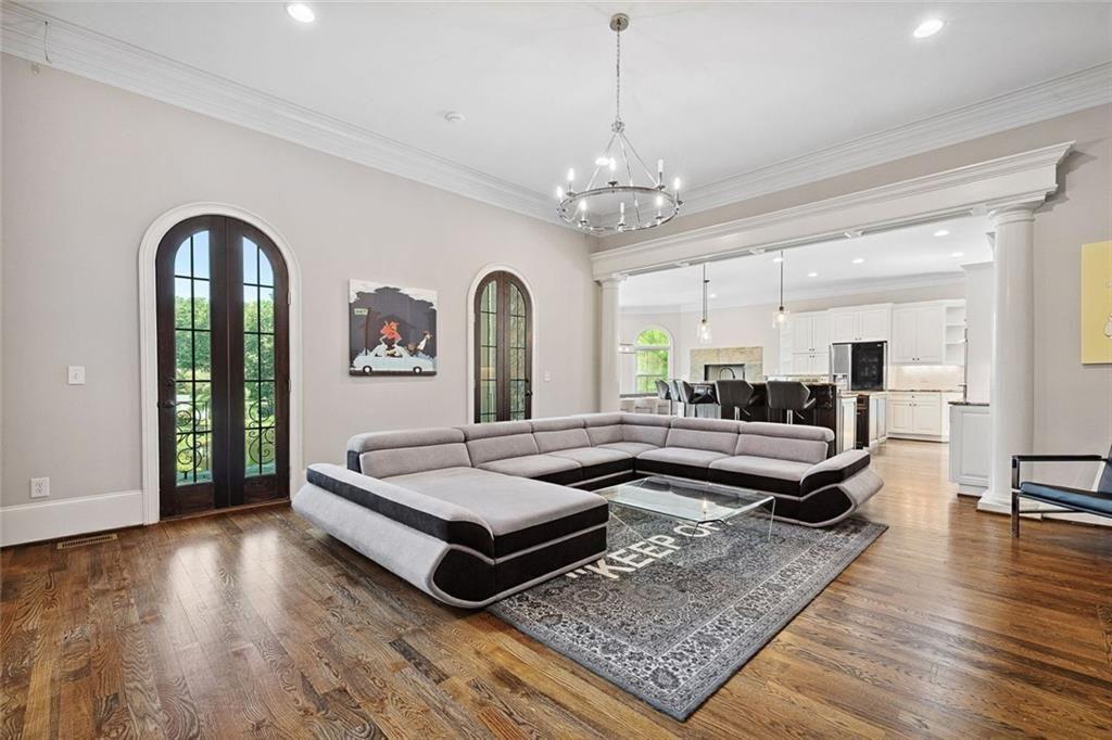 Broadwell Manor - Residential
