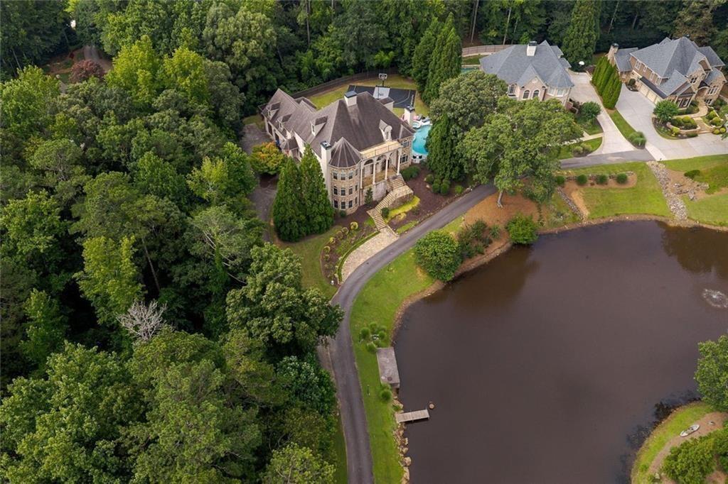 Broadwell Manor - Residential