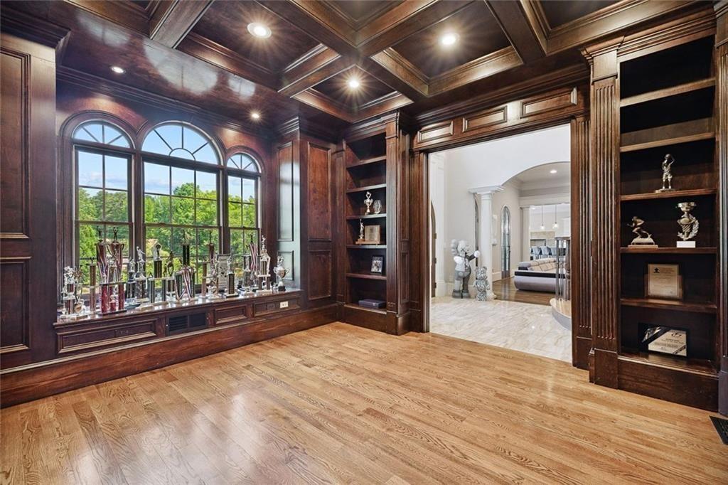 Broadwell Manor - Residential