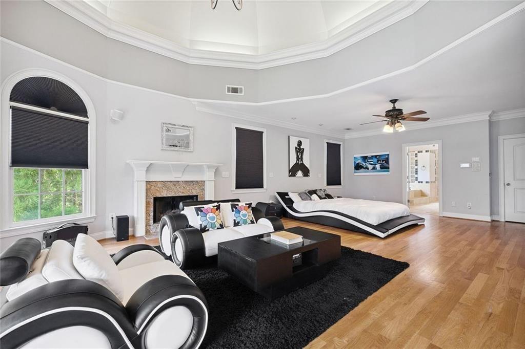 Broadwell Manor - Residential