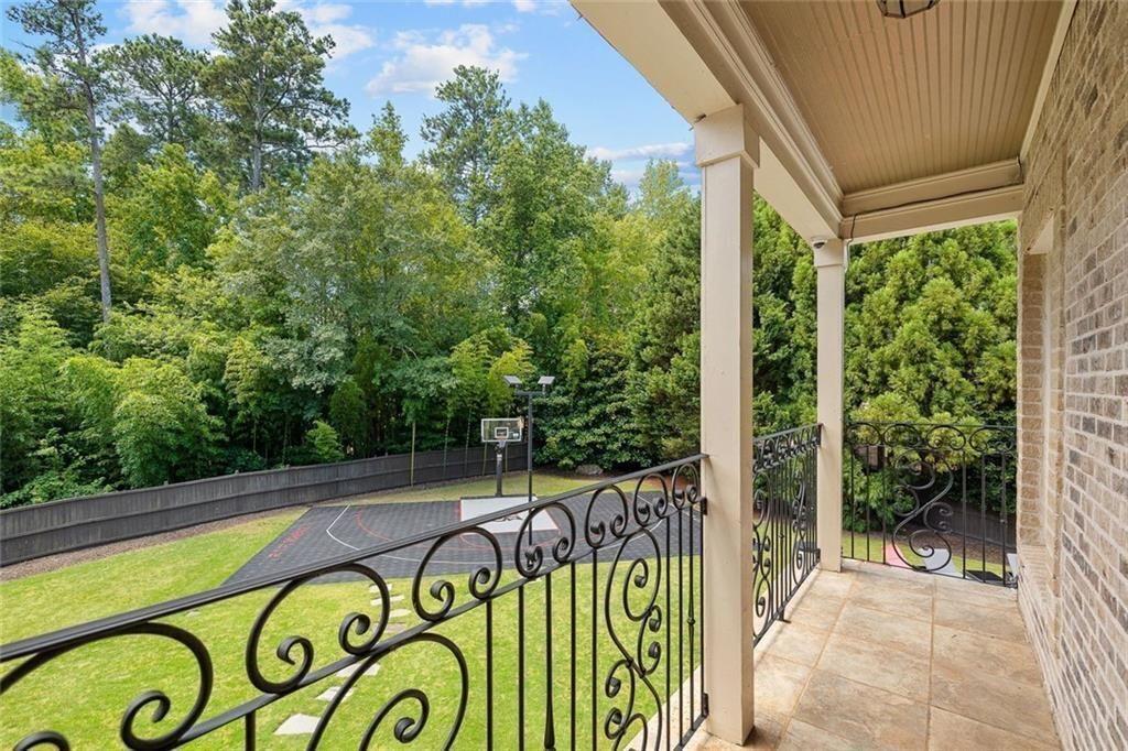 Broadwell Manor - Residential