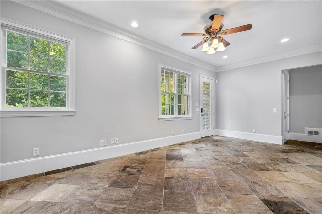 Broadwell Manor - Residential