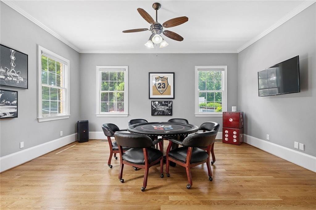 Broadwell Manor - Residential