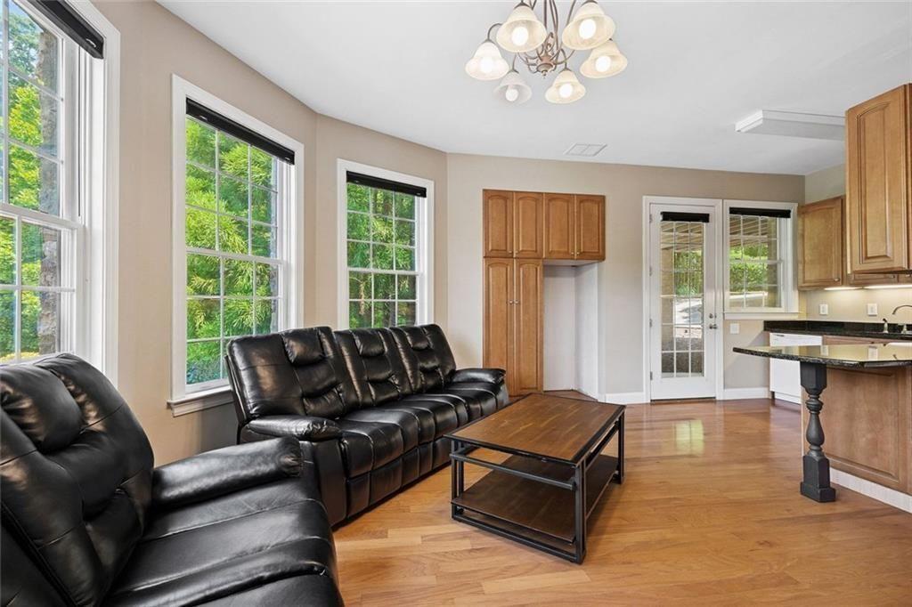 Broadwell Manor - Residential