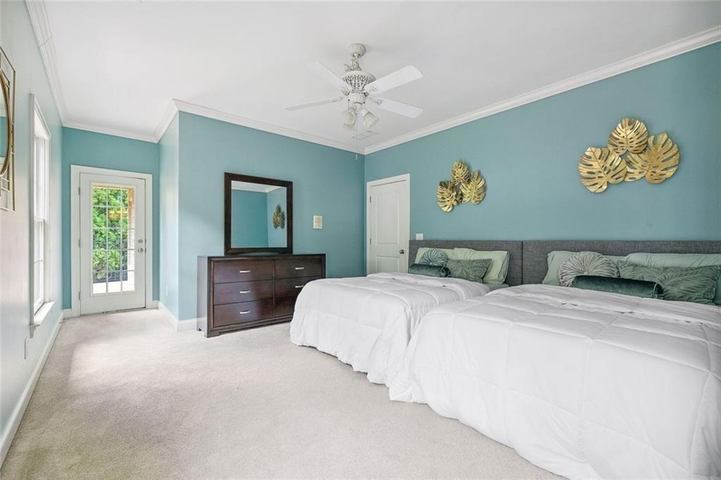 Broadwell Manor - Residential