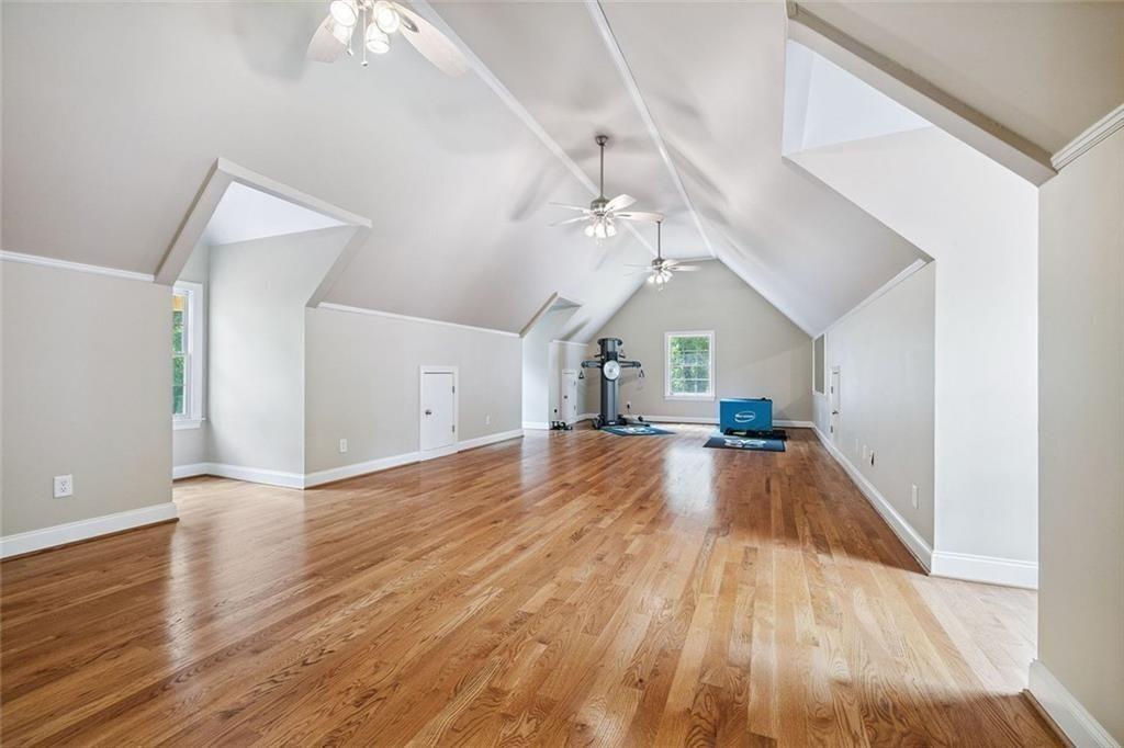 Broadwell Manor - Residential