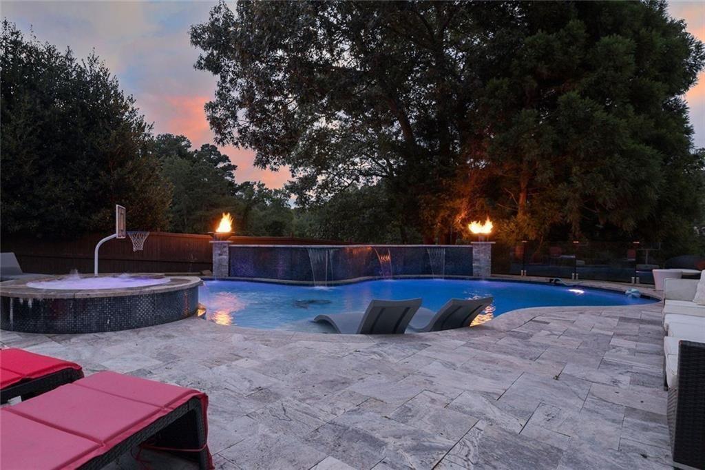 Broadwell Manor - Residential