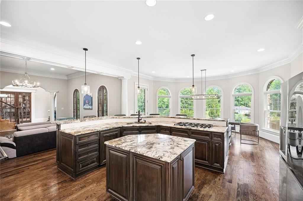 Broadwell Manor - Residential