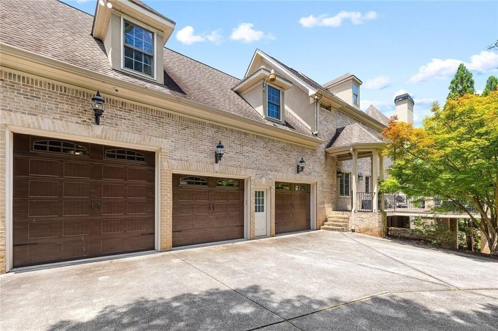 Broadwell Manor - Residential