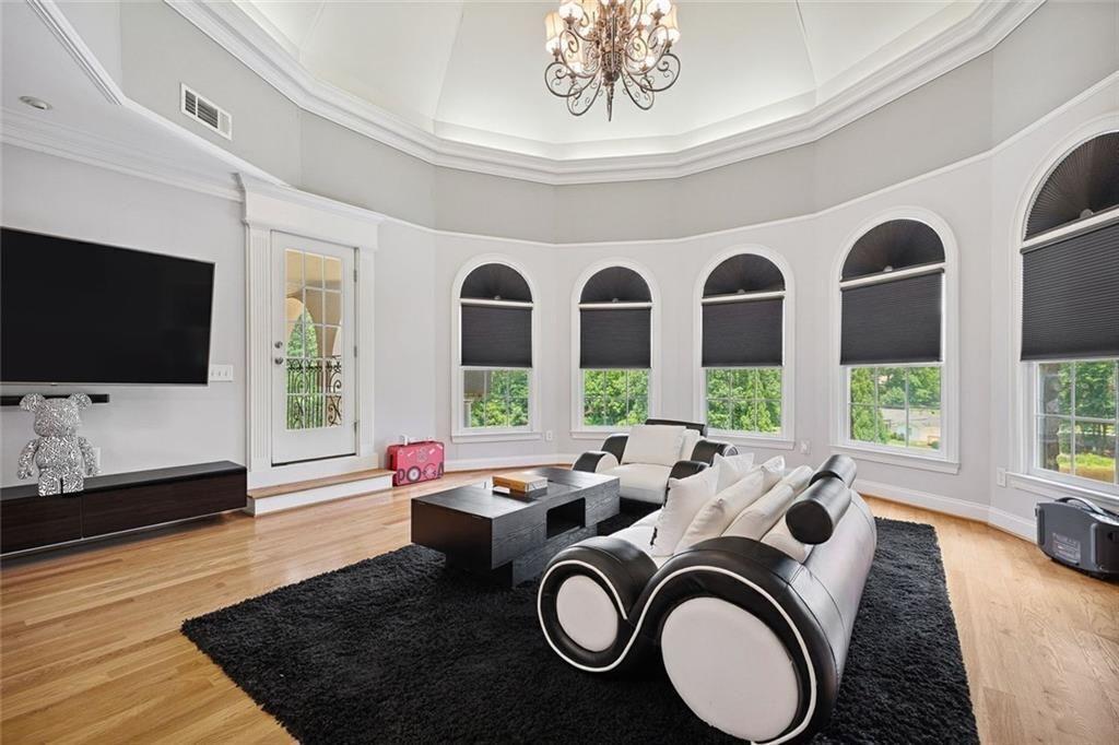 Broadwell Manor - Residential