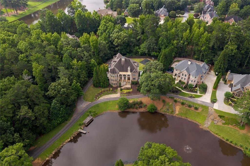 Broadwell Manor - Residential