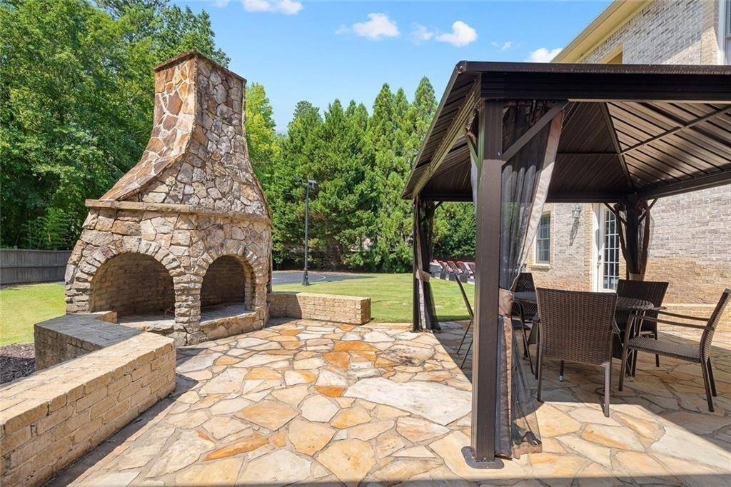Broadwell Manor - Residential