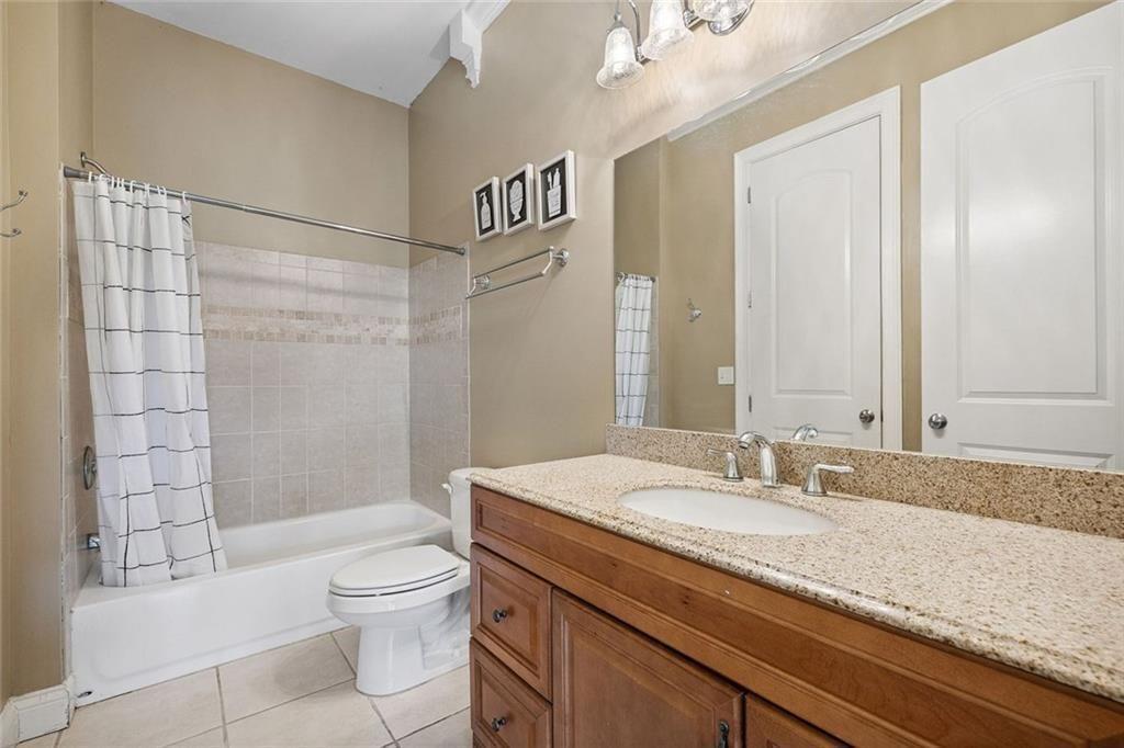 Broadwell Manor - Residential