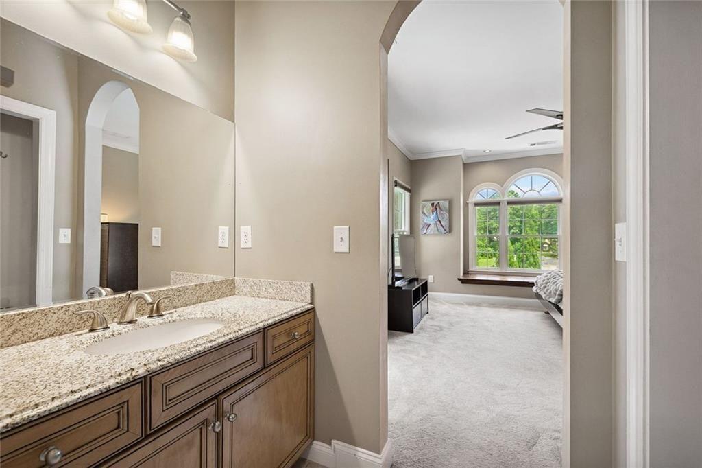 Broadwell Manor - Residential