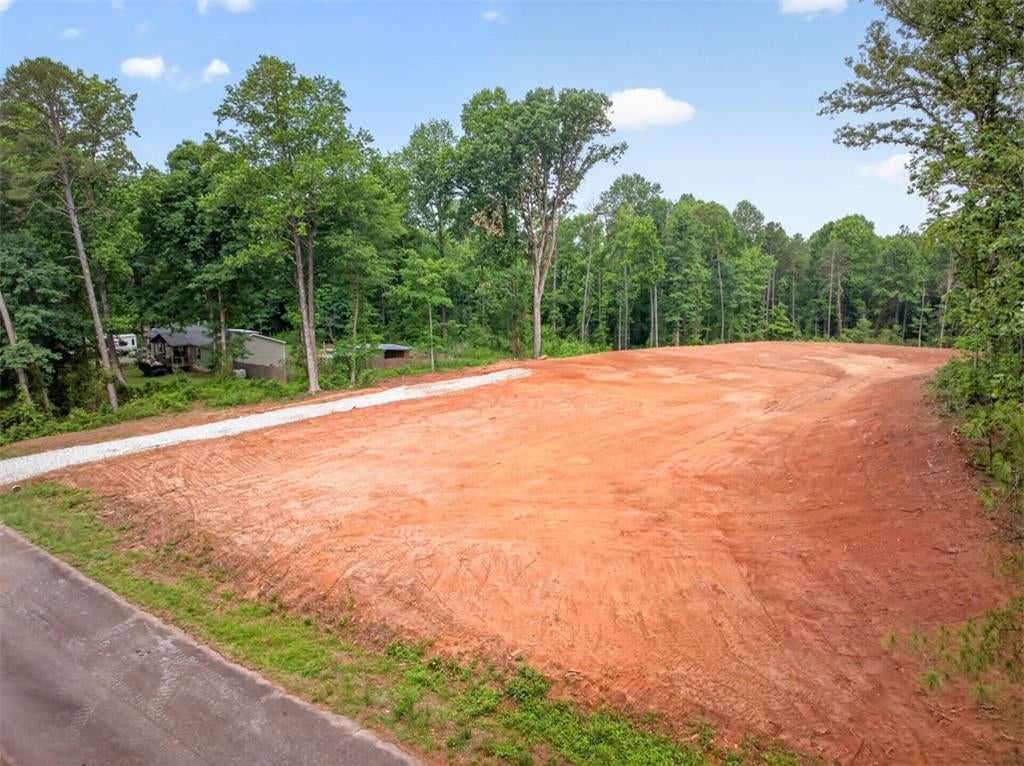 135 Jarrett Lane