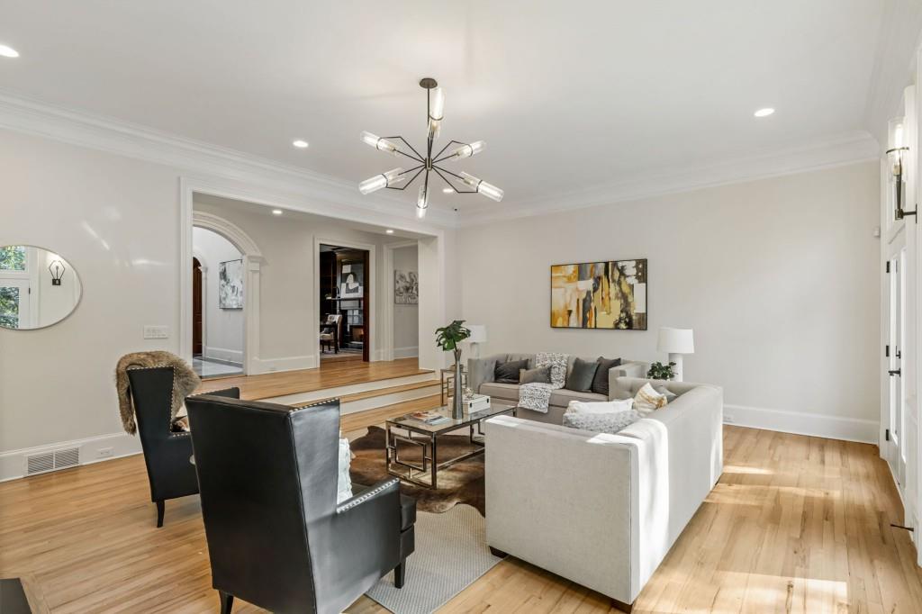 725 Riley Place, Atlanta, Georgia image 11