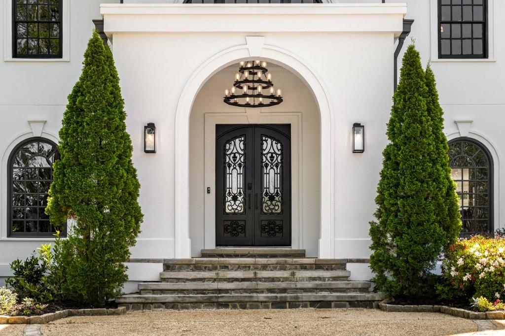 725 Riley Place, Atlanta, Georgia image 3