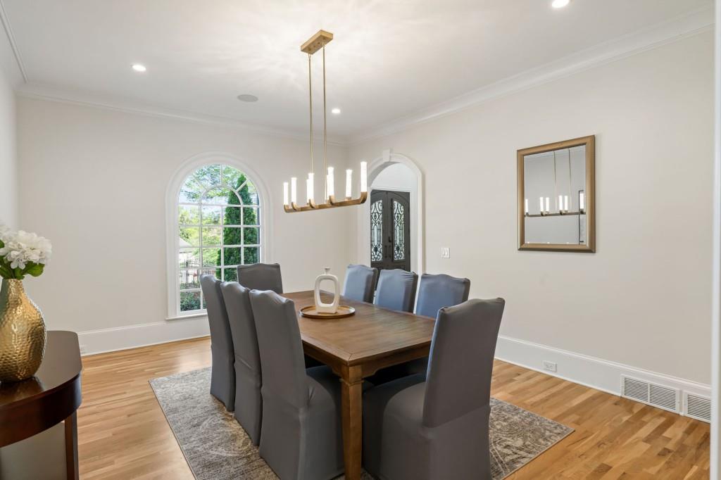 725 Riley Place, Atlanta, Georgia image 32