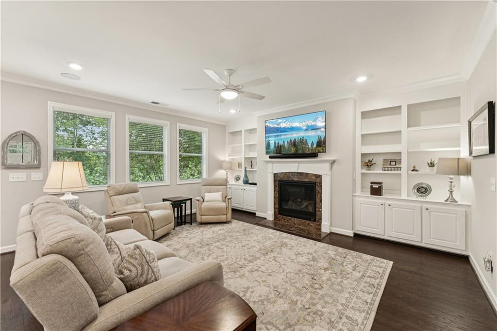 576 Cresentry Brook