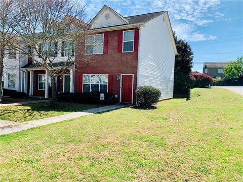 Townhouse For Sale - 1757 Glen View Way<br/> Hampton, GA 30228