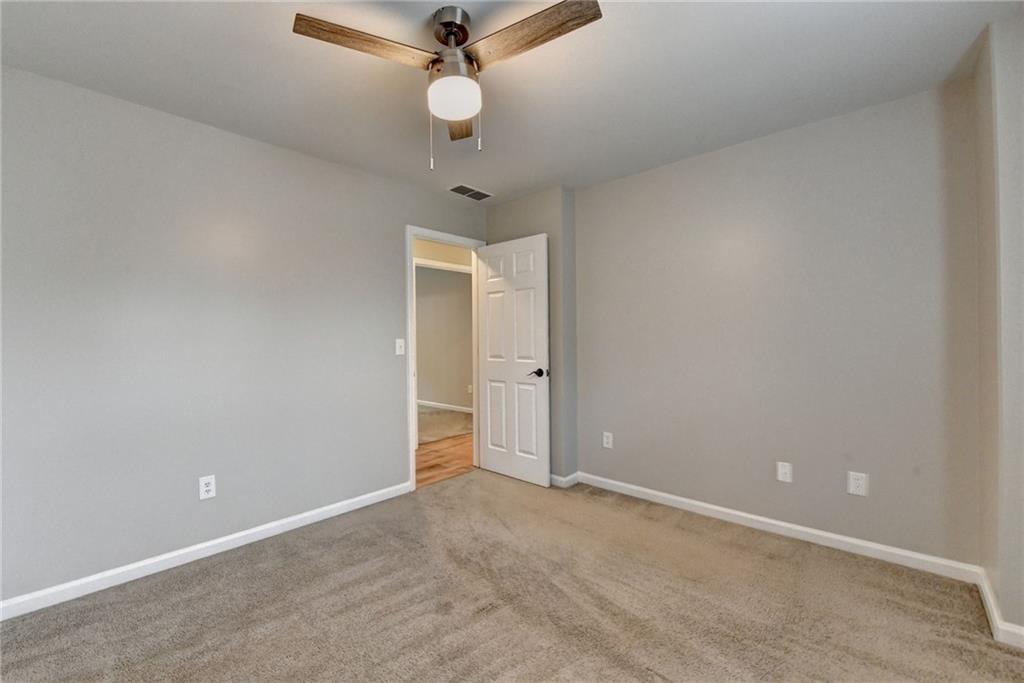 2477 Lakebrooke Drive, Marietta, Georgia image 32