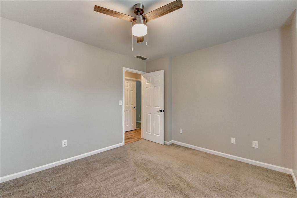 2477 Lakebrooke Drive, Marietta, Georgia image 40