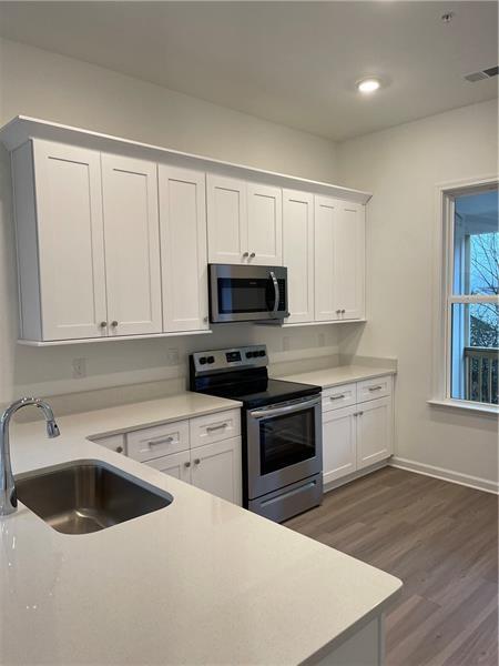 WESTOWN - Residential