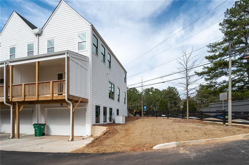 WESTOWN - Residential