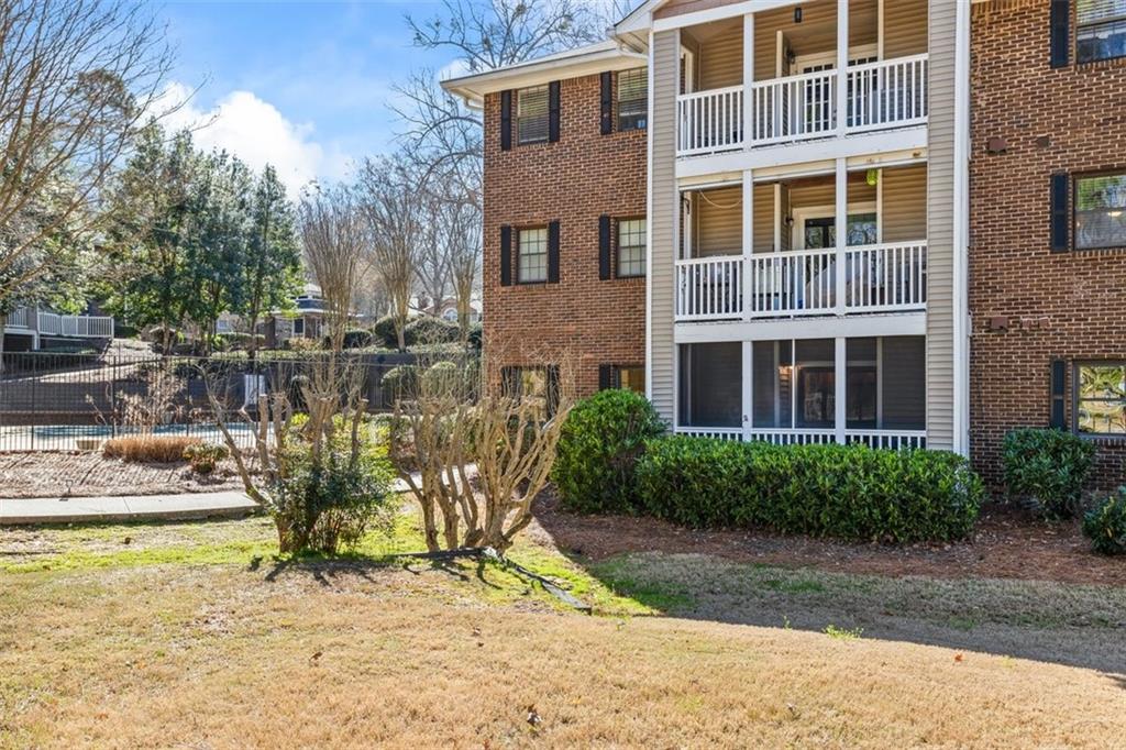 706 Barrington Hills Drive, Atlanta, Georgia image 37