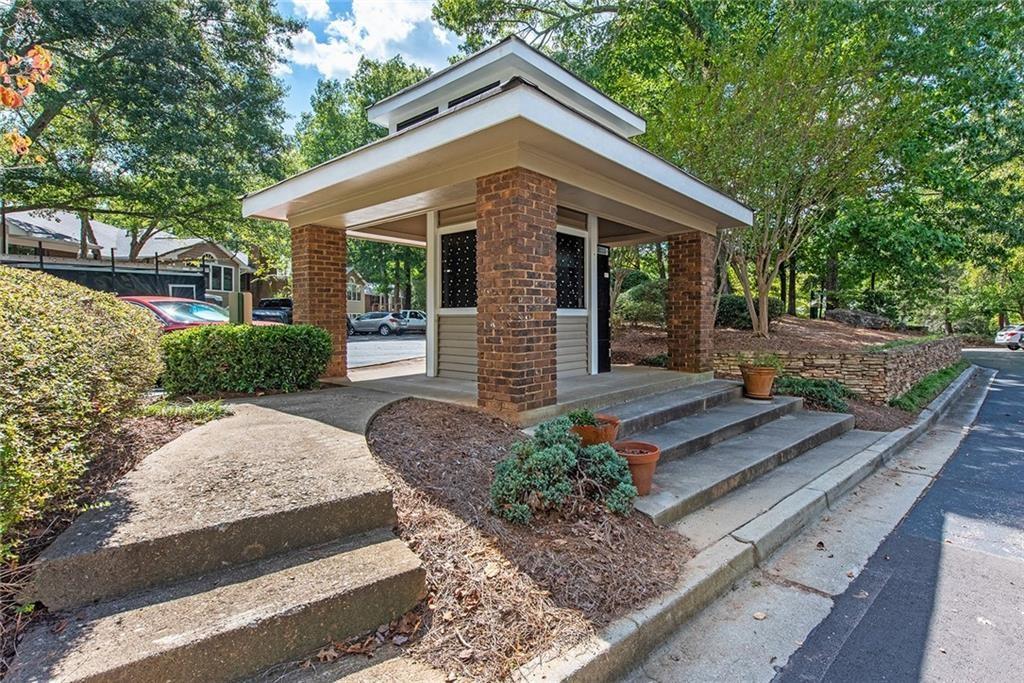 706 Barrington Hills Drive, Atlanta, Georgia image 41
