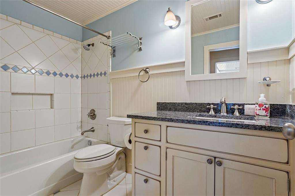 706 Barrington Hills Drive, Atlanta, Georgia image 32