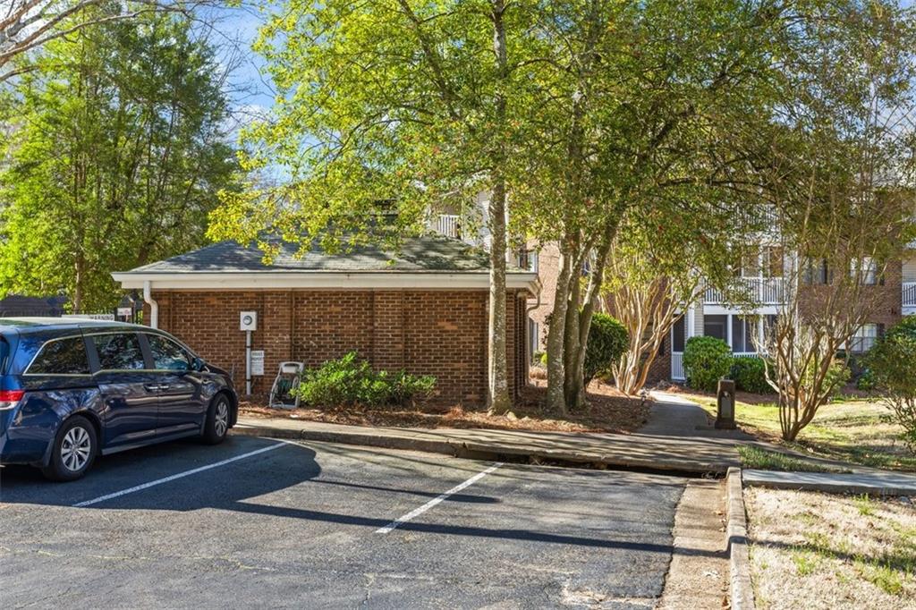 706 Barrington Hills Drive, Atlanta, Georgia image 34