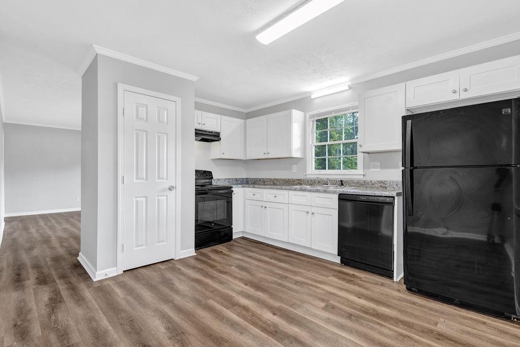 6307 Thornhedge Drive, Riverdale, Georgia image 11