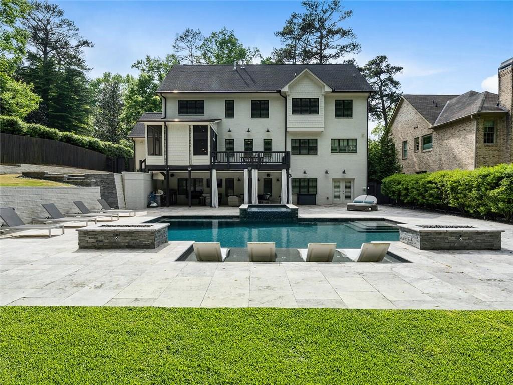 4225 Wieuca Road NE