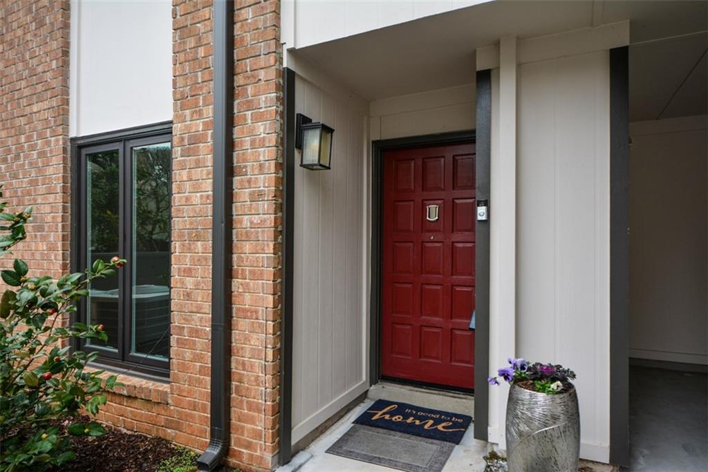 3259 Clairmont North NE