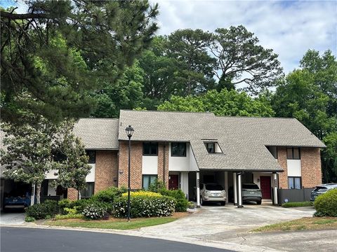 Condo For Sale - 3259 Clairmont North<br/> Brookhaven, GA 30329