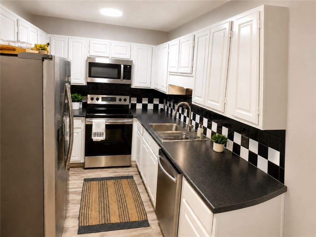 3203 Lenox Road NE 24