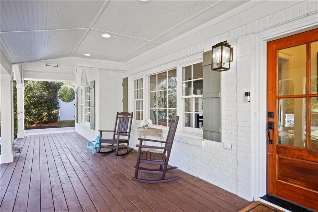 2622 Ellwood Drive NE