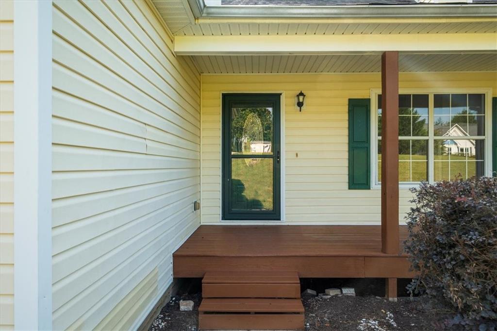 4827 Daintree Court