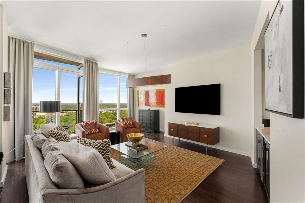 3325 PIEDMONT Road NE 2006