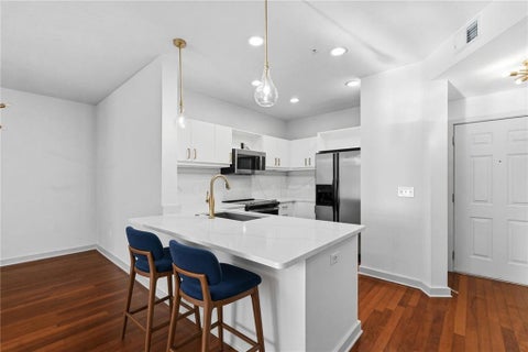 Condo For Sale - 390 17th Street #4052<br/> Atlanta, GA 30363