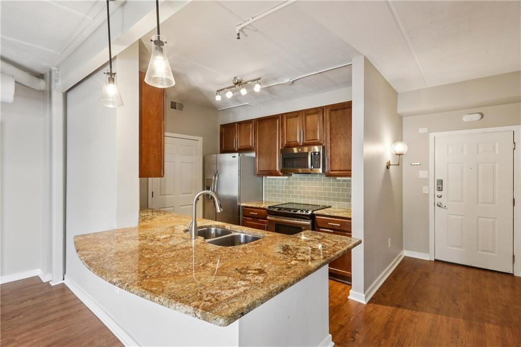 800 Peachtree Street 2303