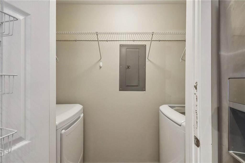 800 Peachtree Street 2303