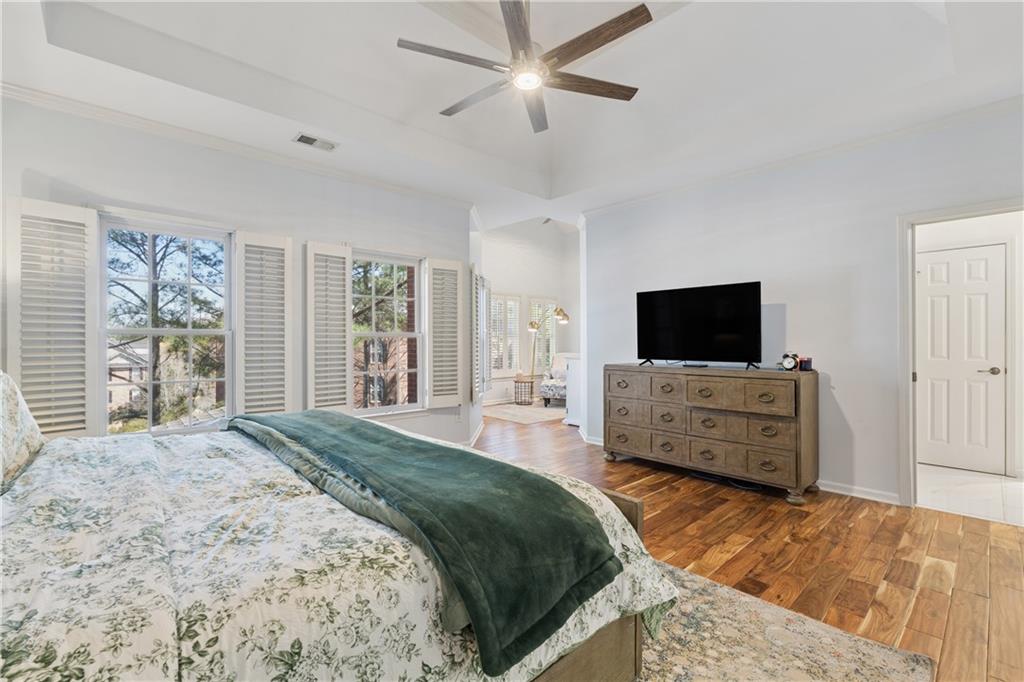 2305 English Ivy Court SE 23