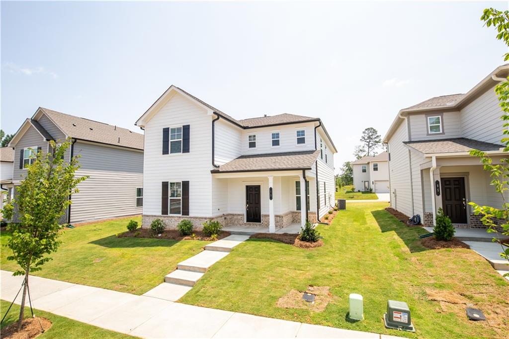 For Rent – 101 Goshawk St, Braselton, GA 30517
3 Bed | 2.5 Bath | 2-Car Garage | $2,190/mo
Available: August 18, 2025
Property Highlights
Well-maintained two-story home in a quiet neighborhood, zoned for Jackson County Schools.
- Open-concept layout with Luxury Vinyl Plank (LVP) flooring
- Granite countertops and stainless steel appliances
- Spacious primary suite with walk-in closet and dual vanity
- 2-car garage and level backyard
- Access to community pool and playground
Prime Location
- 5 minutes to I-85
- Walkable to Downtown Braselton (shops, restaurants, festivals, wineries)
- Near Northeast Georgia Medical Center
Rental Requirements
- Credit score: 600+
- Monthly income: $6,570+
- No evictions or collections
- Background check, income verification, and landlord references required
- No smoking indoors
Professional Management
- Average response time: within 1 hour
- Maintenance resolved within 2 days
- Online portal for communication & repair requests
- Rent paid online via app
- Optional lawn care service: $50/month (mowing + weed control)